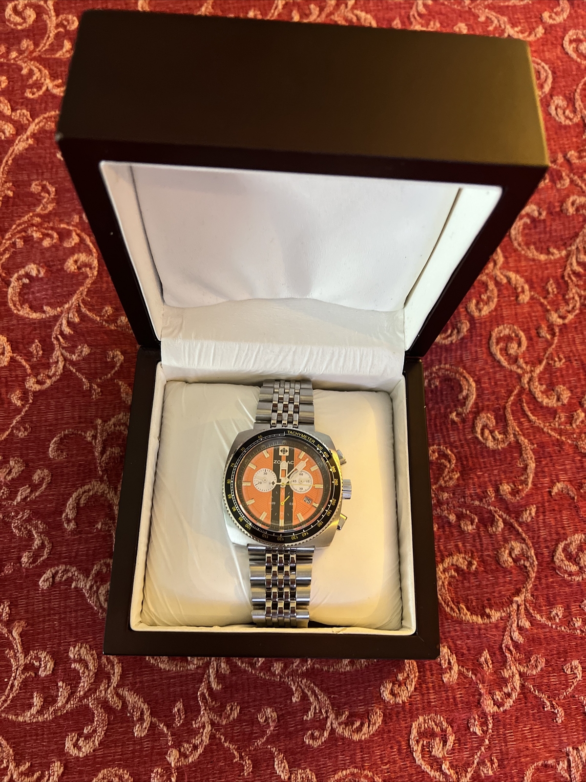 ZODIAC SHELBY CORONOGRAPH V8 ORANGE SWISS WATCH with BOX 🤩 MINTY!