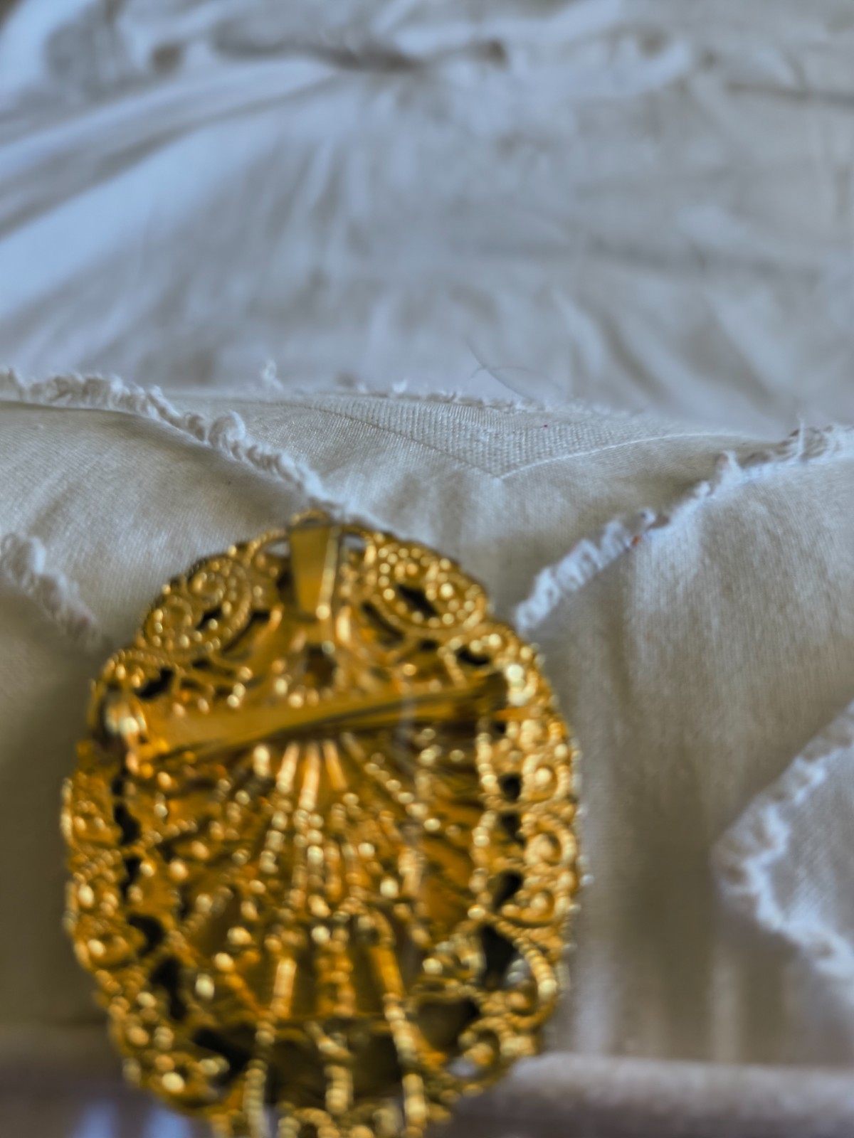 Cameo brooch and pendant