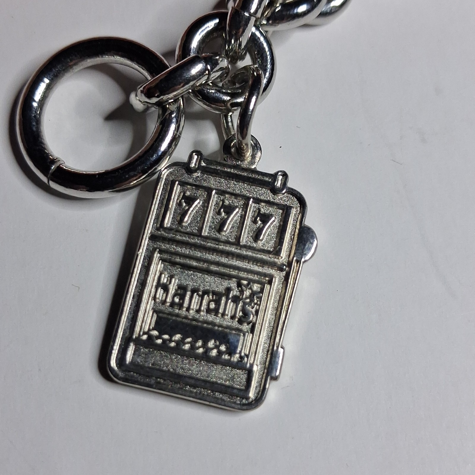 Vintage Harrahs Casino 777 Slot Machine Charm Toggle Bracelet Silver Tone 7.5″