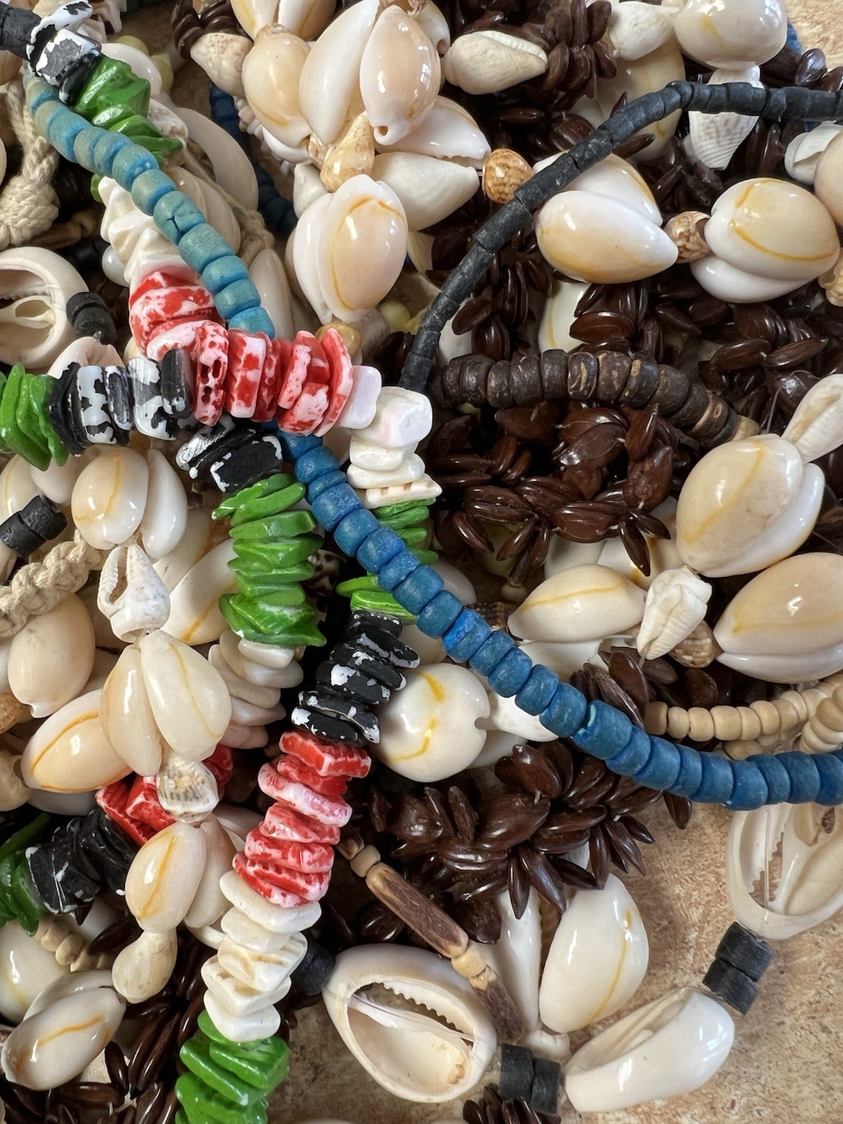 3 Lbs Lot Seashell Shell Pukka Cowrie Jewelry Strands Necklaces Bracelets SS1