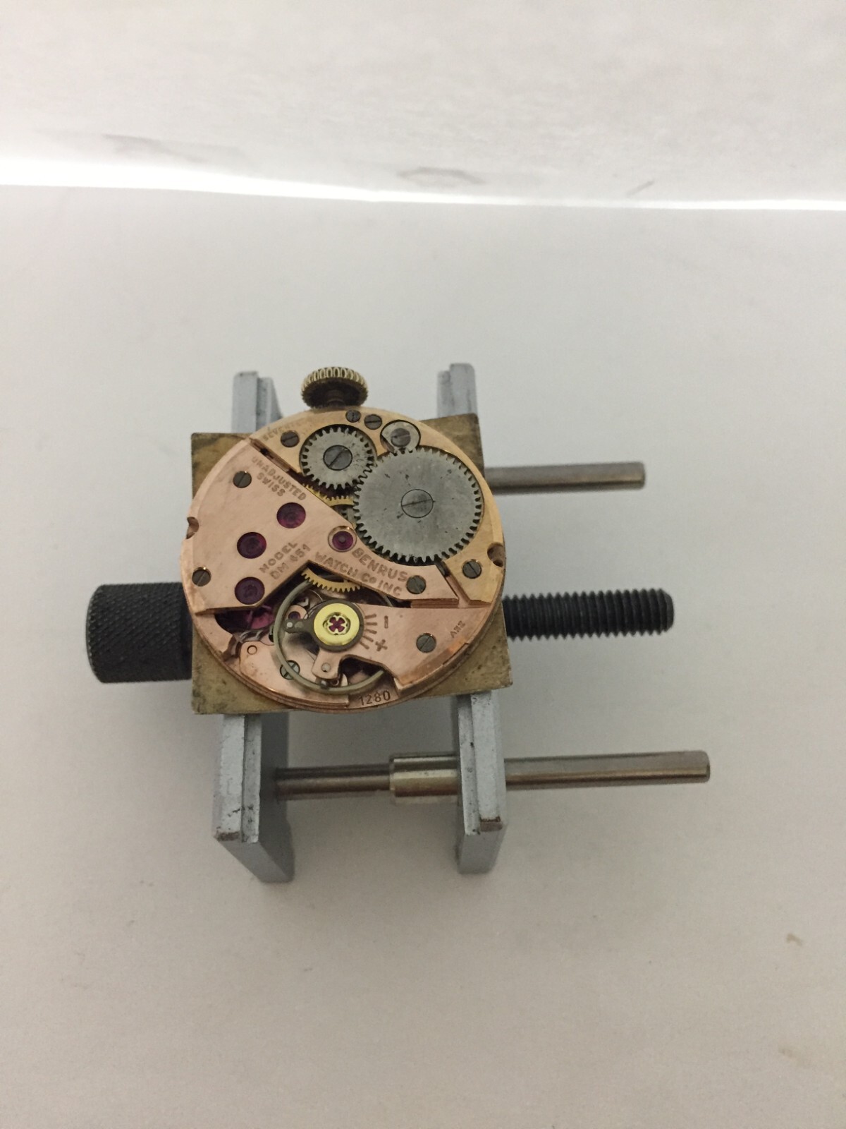 BENRUS 20 MICRON GOLD ELECTROPLATE BEZEL 1OK G.F BACK MANUAL WINDING