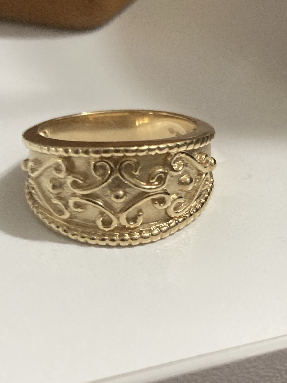 14Kt 8 Grams Yellow Gold Etruscan Scroll Band Ring 8 Grams