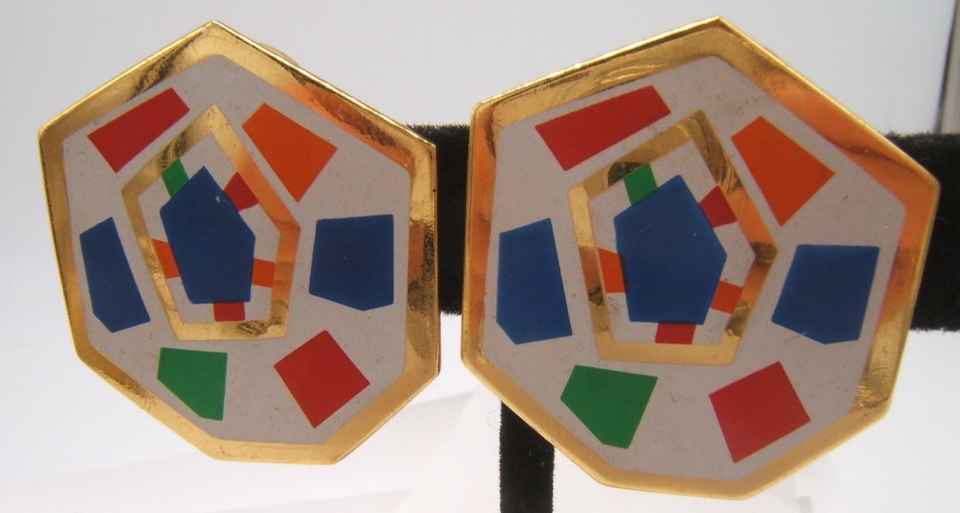 VTG GOLD TONE & ENAMEL PIERCED EARRINGS MODERN ABSTRACT DESIGN