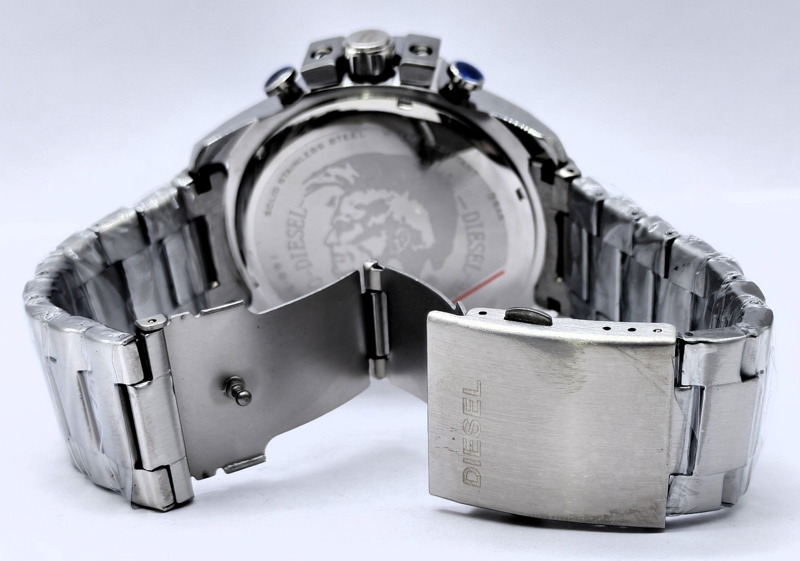 Fabulous Diesel 10 Bar ”ONLY THE BRAVE” Chronograph Quartz Men’s Wrist Watch