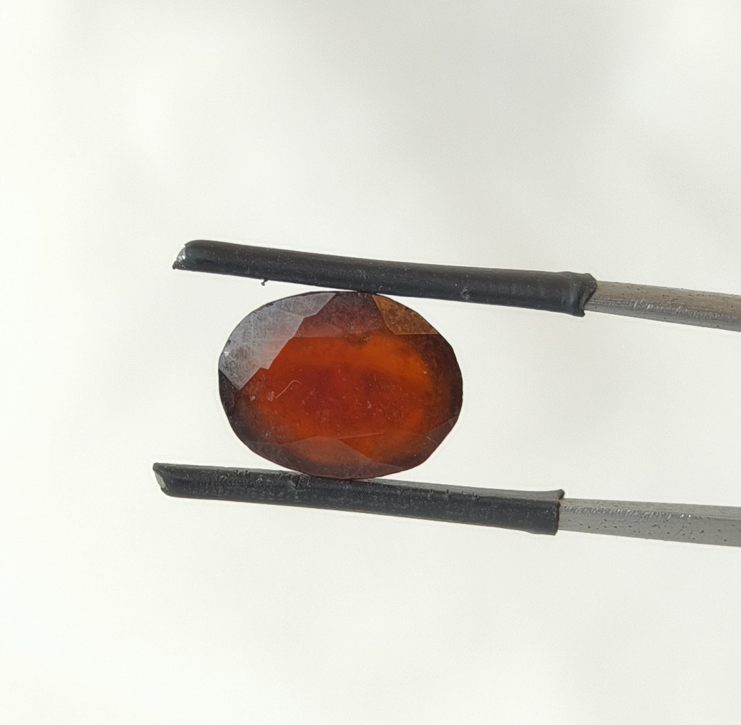 Natural Deep Red Oval Hessonite Garnet Gomed Gemstone 5.82 Carat 12.45×9.66×5.03