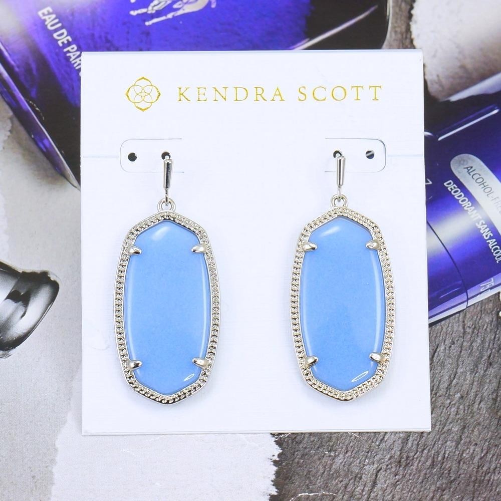 Clearance!! NWOT Kendra Scott Elle Glow in the dark Earrings Silver Tone