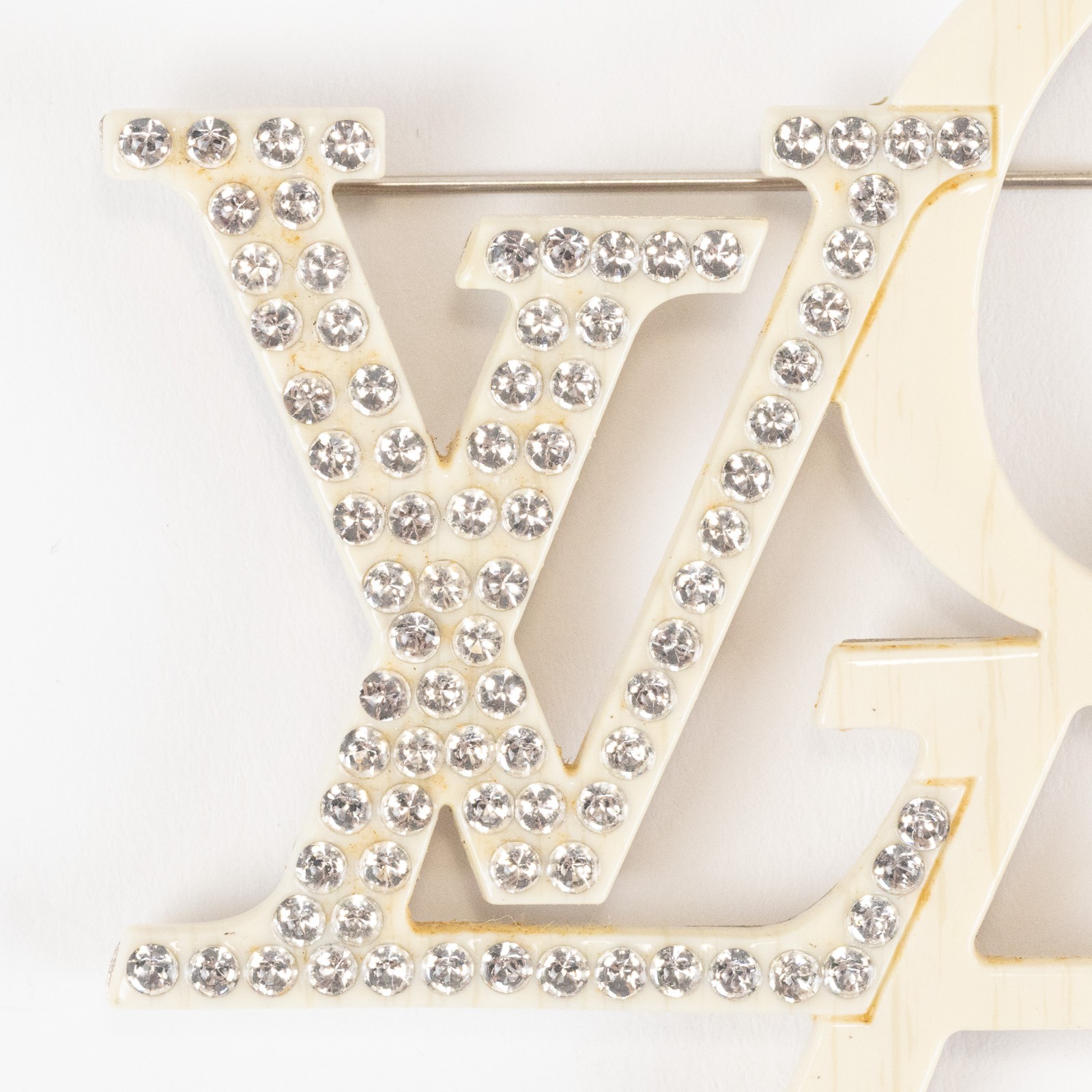 Louis Vuitton M65490 That’s Love Pin Brooch Resin Rhinestone Ivory Rare