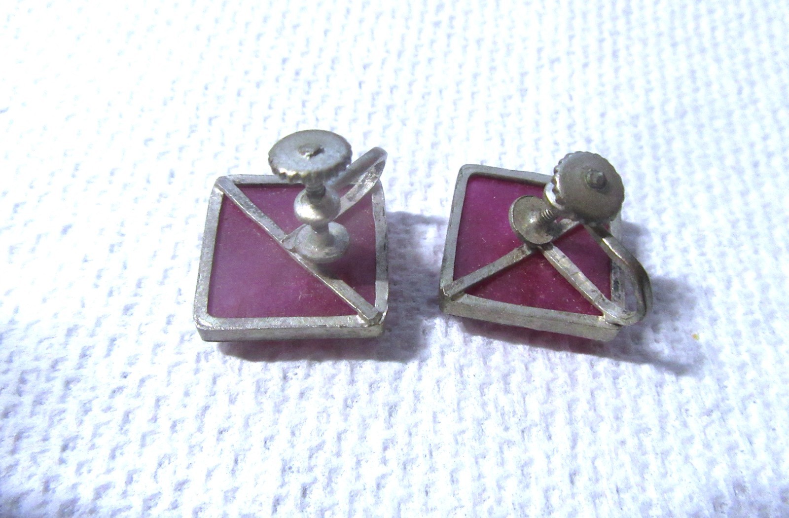 Vintage Fuchsia Chalcedony India Screwback Earrings Acid Tested as Silver