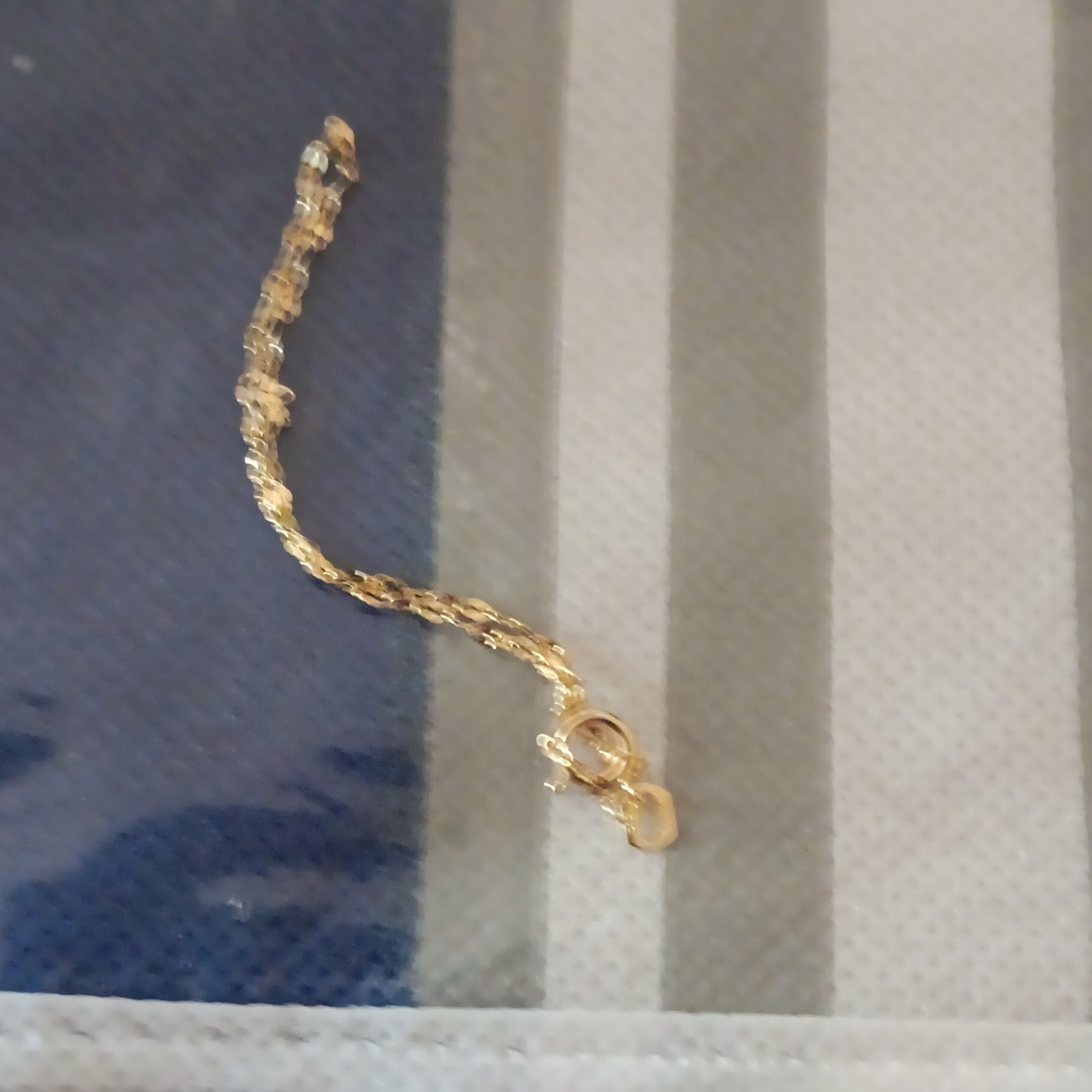 10k Yellow Gold Figaro Chain Spring Ring 6 Inch No Stone