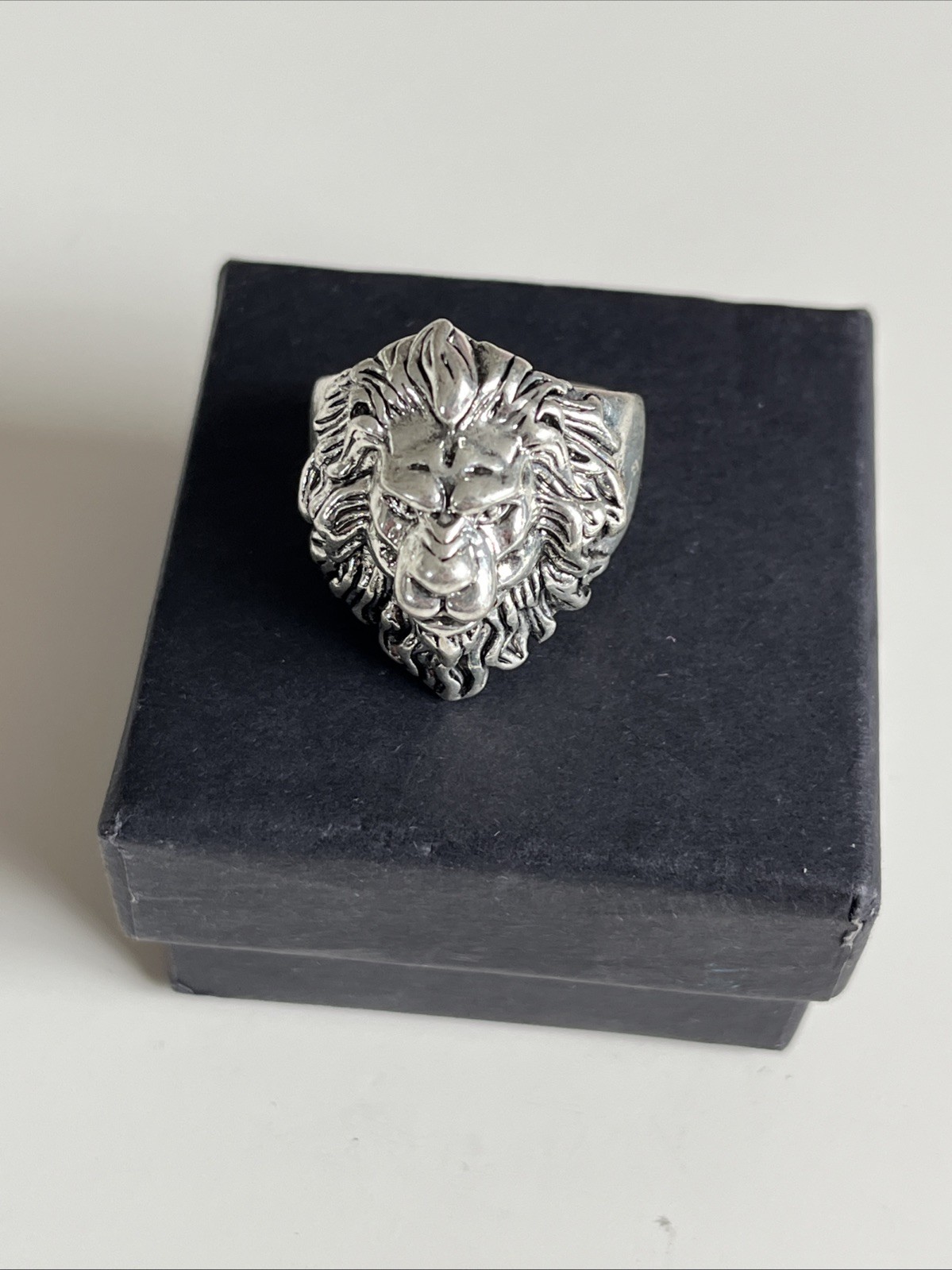 3 Gothic Rings The English Lion, A Red Eyed Skull And A Demon Adjustable