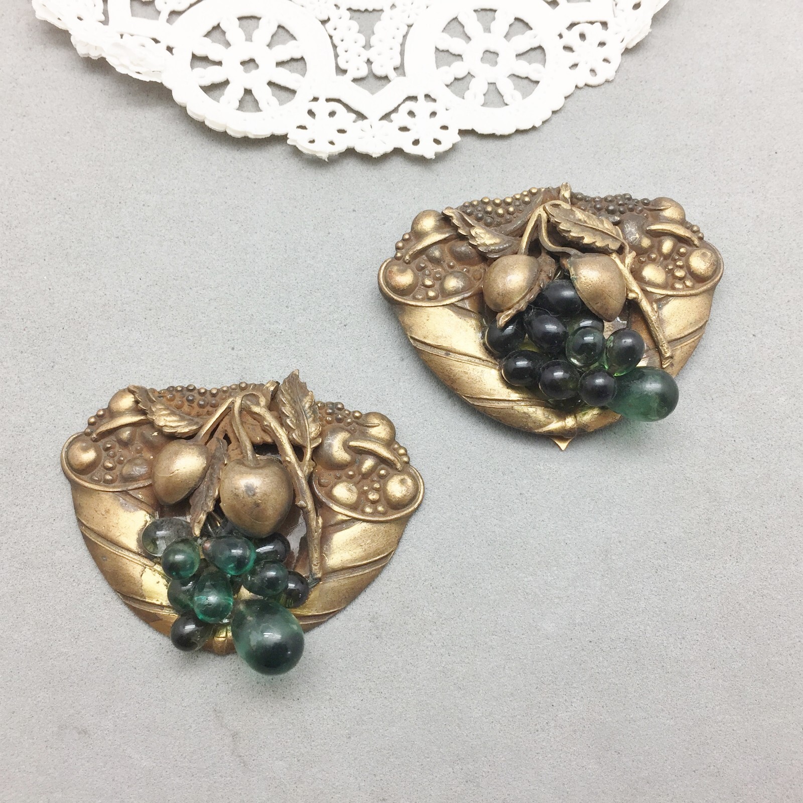Antique Pr Gilt Gold Shoe Dress Clip Basket of Fruit Glass Grapes 2″ One No Clip