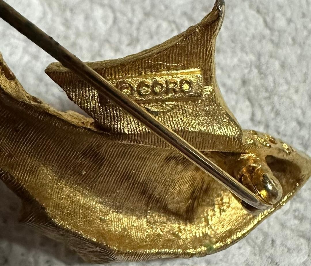 Vintage Coro Signed Gold Tone Koi Fish Brooch w/ Red Crystal Eye Estate