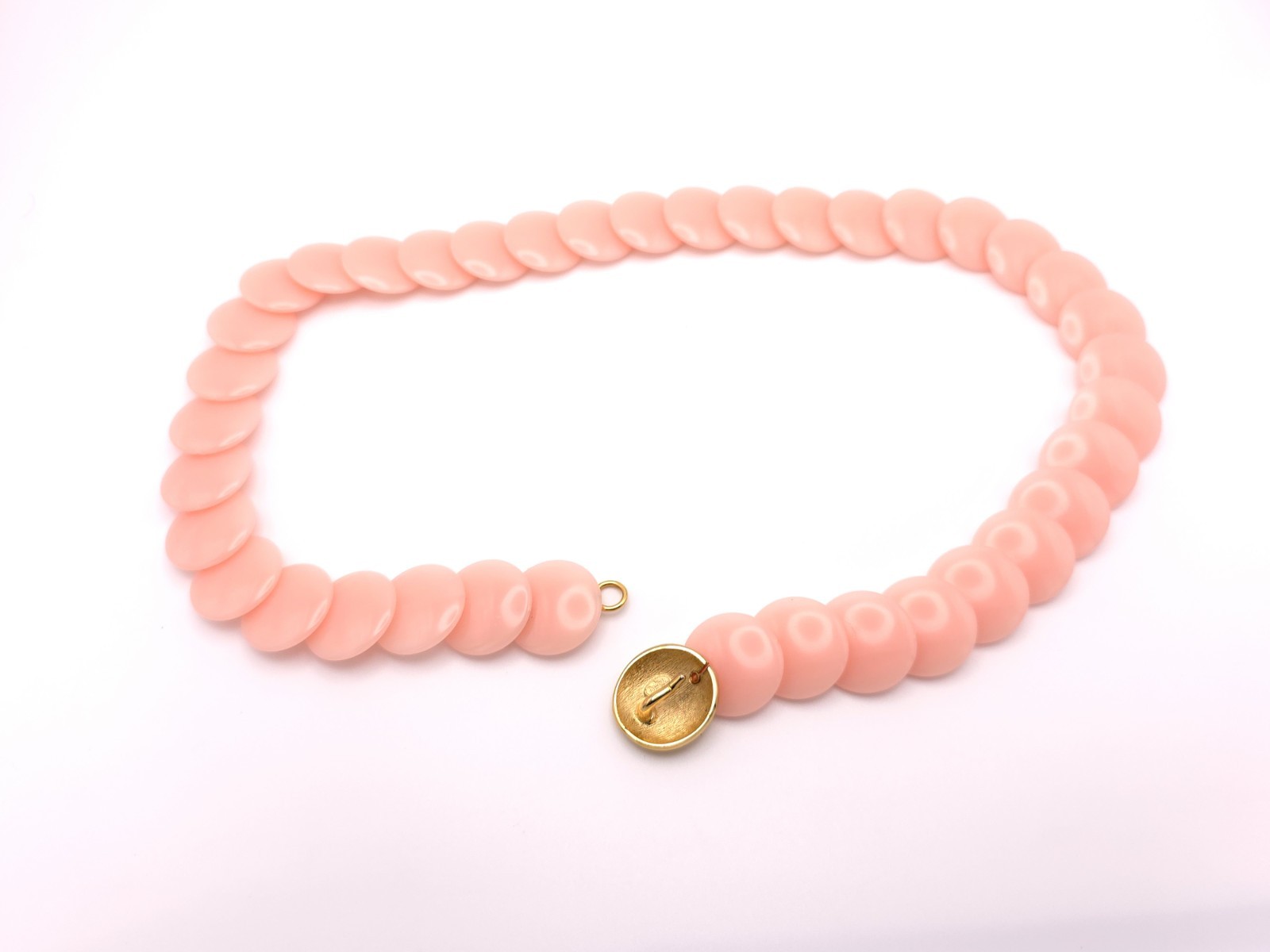 Vintg 1970s Trifari Baby Pink Lucite Disc Collar Necklace Gold Tone Hook Closure