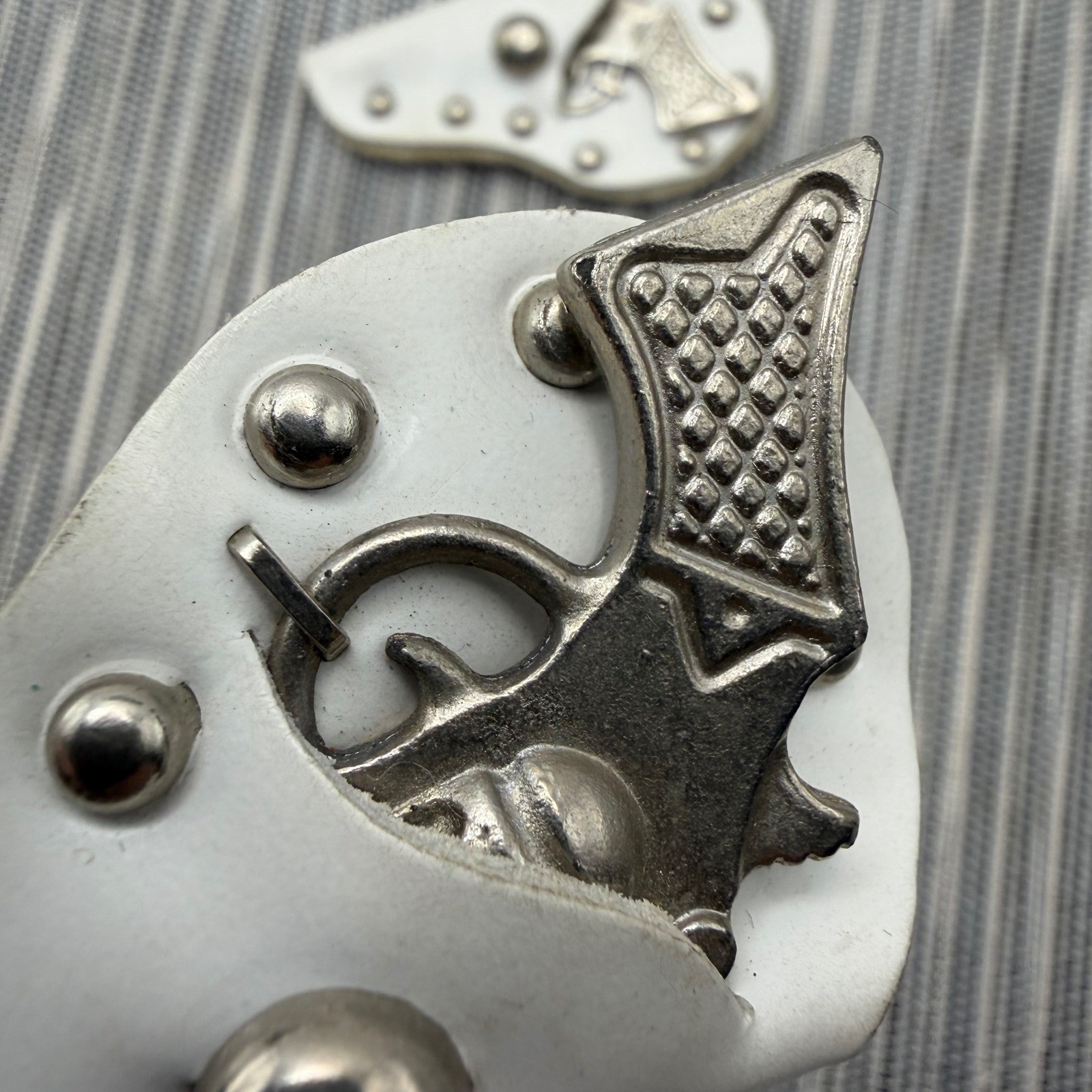 Vintage 50s Metal 6 Shooter Gun Diaper Clip Brooch White Studded Holster Set 2pc