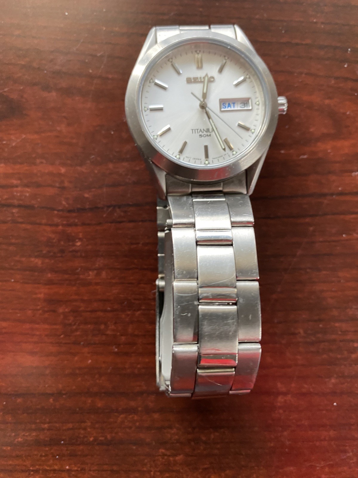 Seiko 7N43-0AB0 Titanium Men’s Watch White Dial 5 Bar