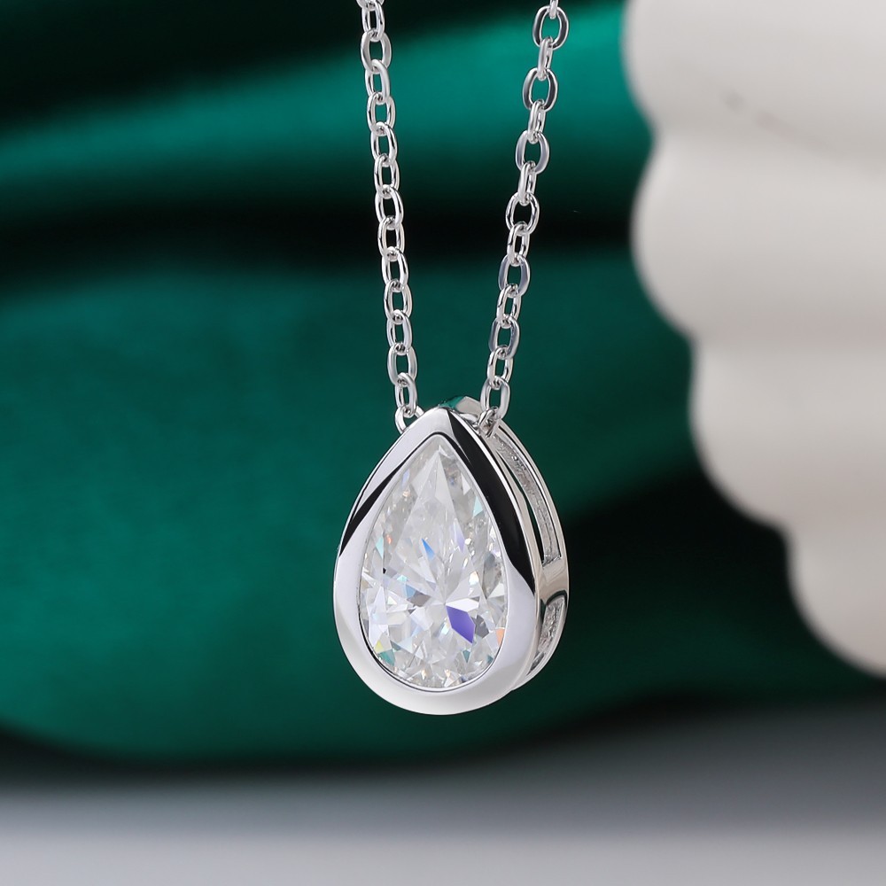 1-4CT Pear Cut Moissanite Solitaire Pendant Necklace 925 Sterling Silver Chain