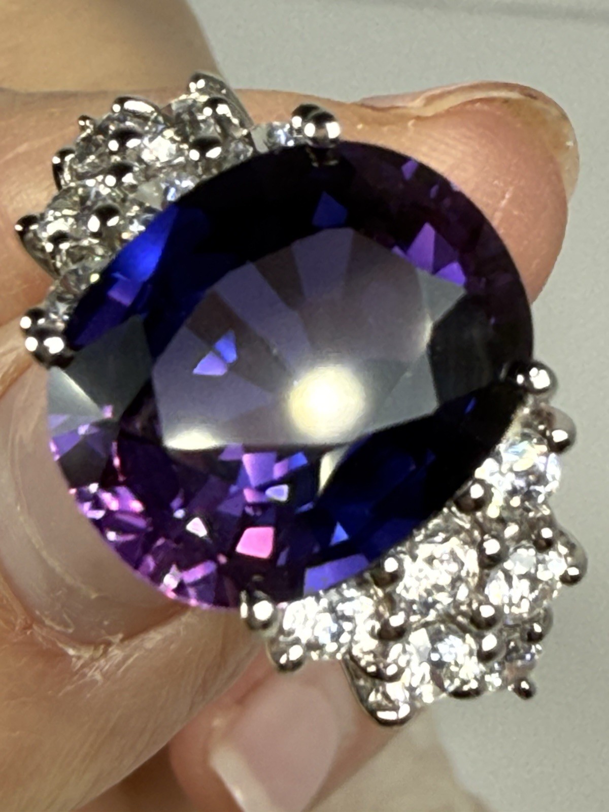 Sterling Silver Ring Size 7.75 Clear And Gorgeous Large Purple Faceted Stone