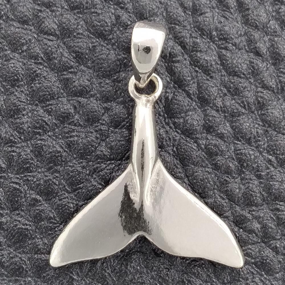 .925 STERLING SILVER PENDANT WHALE FLUKE W/ HIGH POLISH FINISH 18 MM HIGH M705