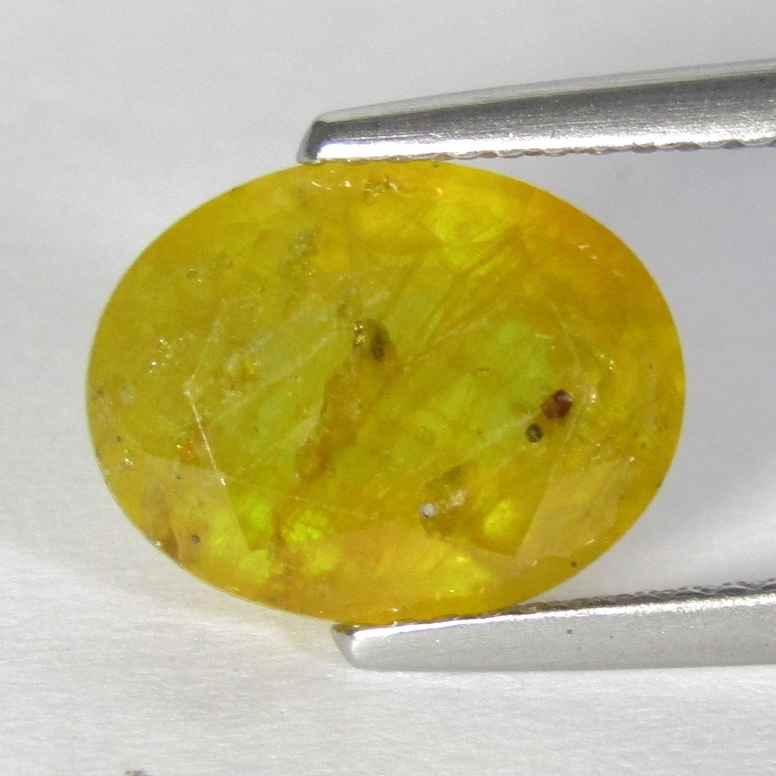 5.15Cts Good Looking Natural Yellow Sapphire 11.5x9x5.2mm Oval Shape Gemstone