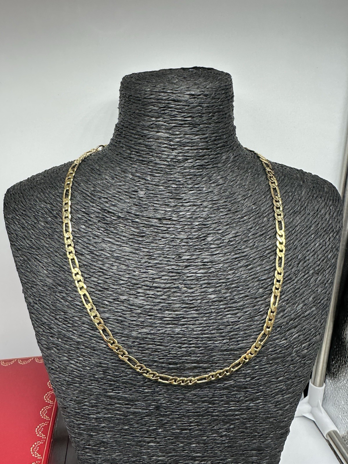 Vintage Gold Tone FIGARO Flat Link Chain Necklace 18.5 Inches Excellent Cond