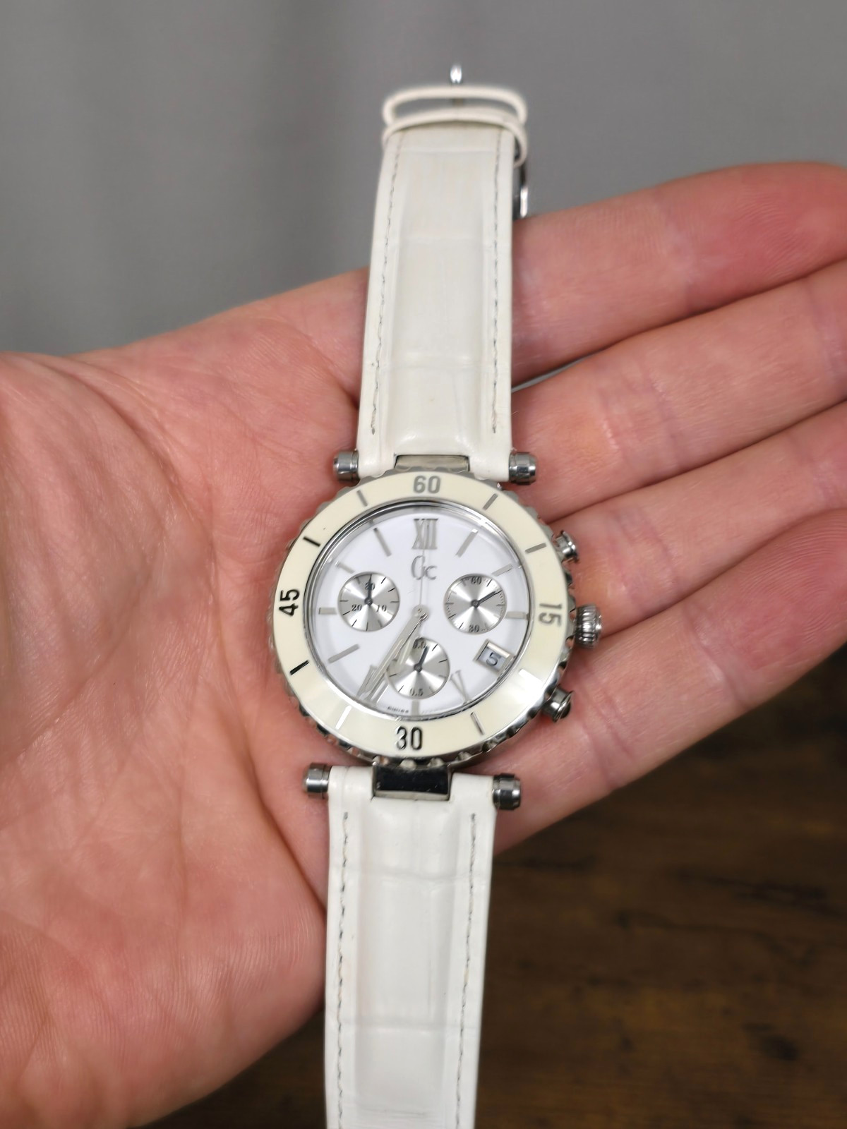 GUESS COLLECTION GC35000 SWISS MADE 13 Jewels Quartz Chronograph Watch – WORKS!