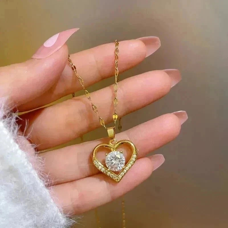2CT Round Cut Lab Created Diamond Women’s Chain Pendant 14K Yellow Gold Plated
