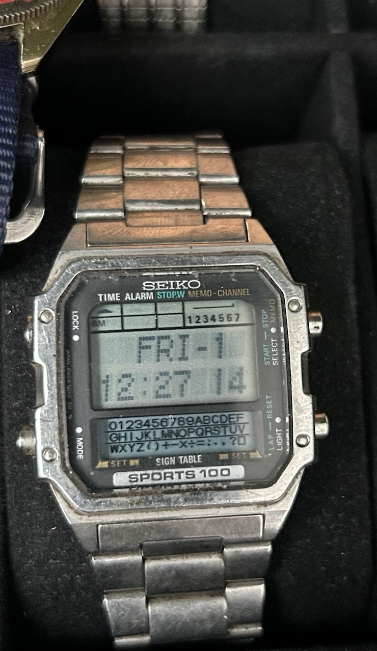 1984 Seiko Sports 100 D409-5010 Memo Channel Digital Watch – Original Seiko Band