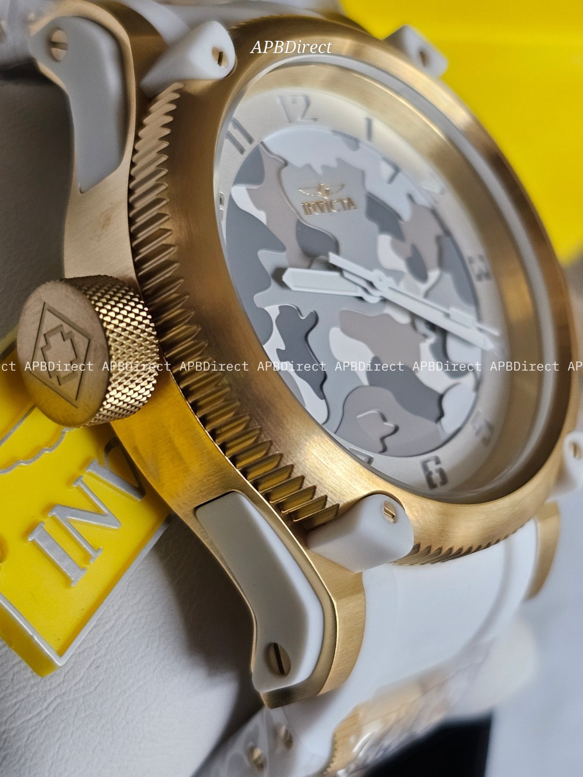 Invicta – ARCTIC WHITE CAMO Edition – Gold – Russian Diver – Quartz – mens watch