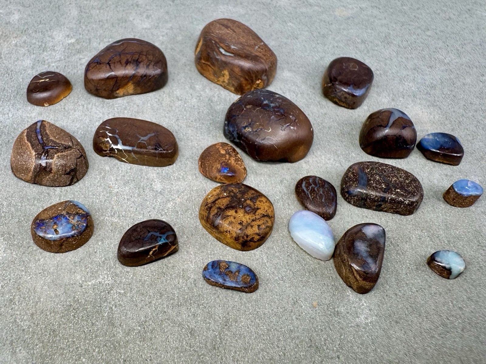 153ct Australian Boulder Opal Rub Parcel 20 Pieces Crystal Pattern Mixed Colors
