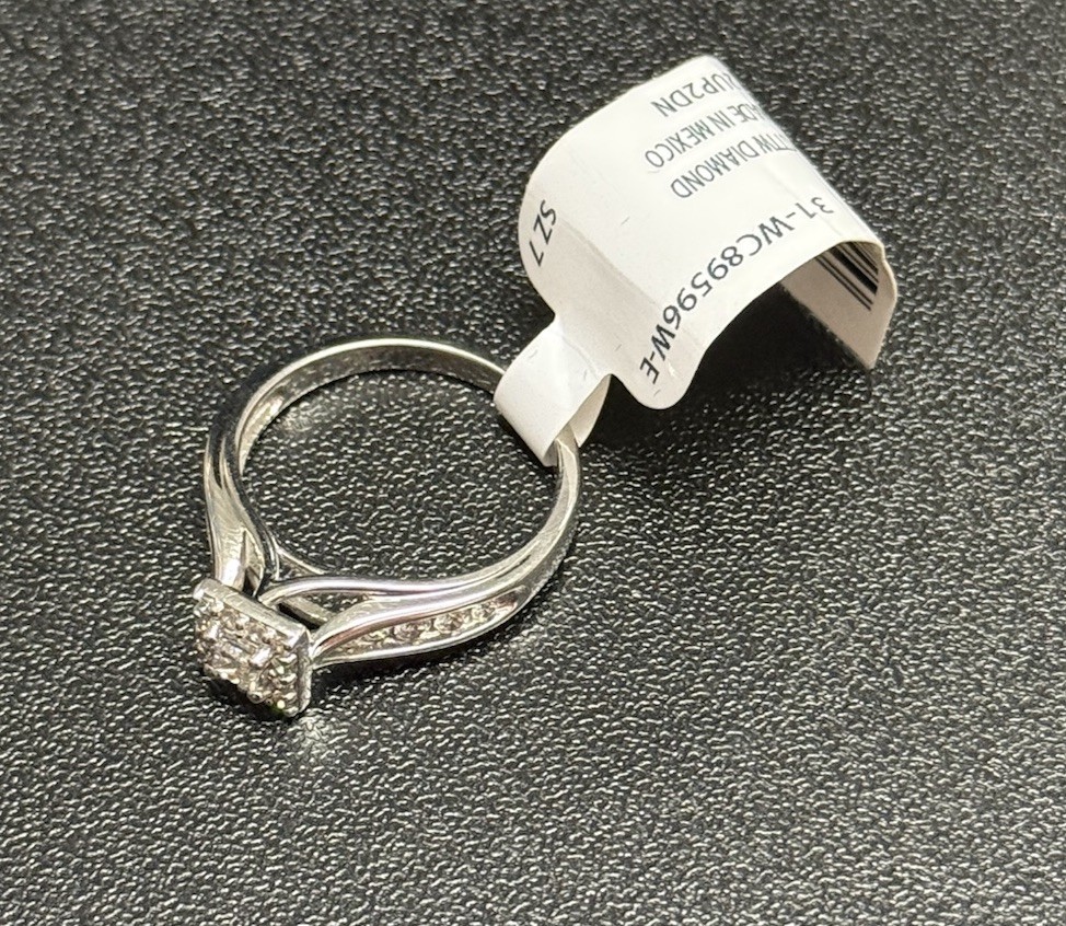 Keepsake Melody 10K White Gold 1/2 Carat Diamond Ring Size 7
