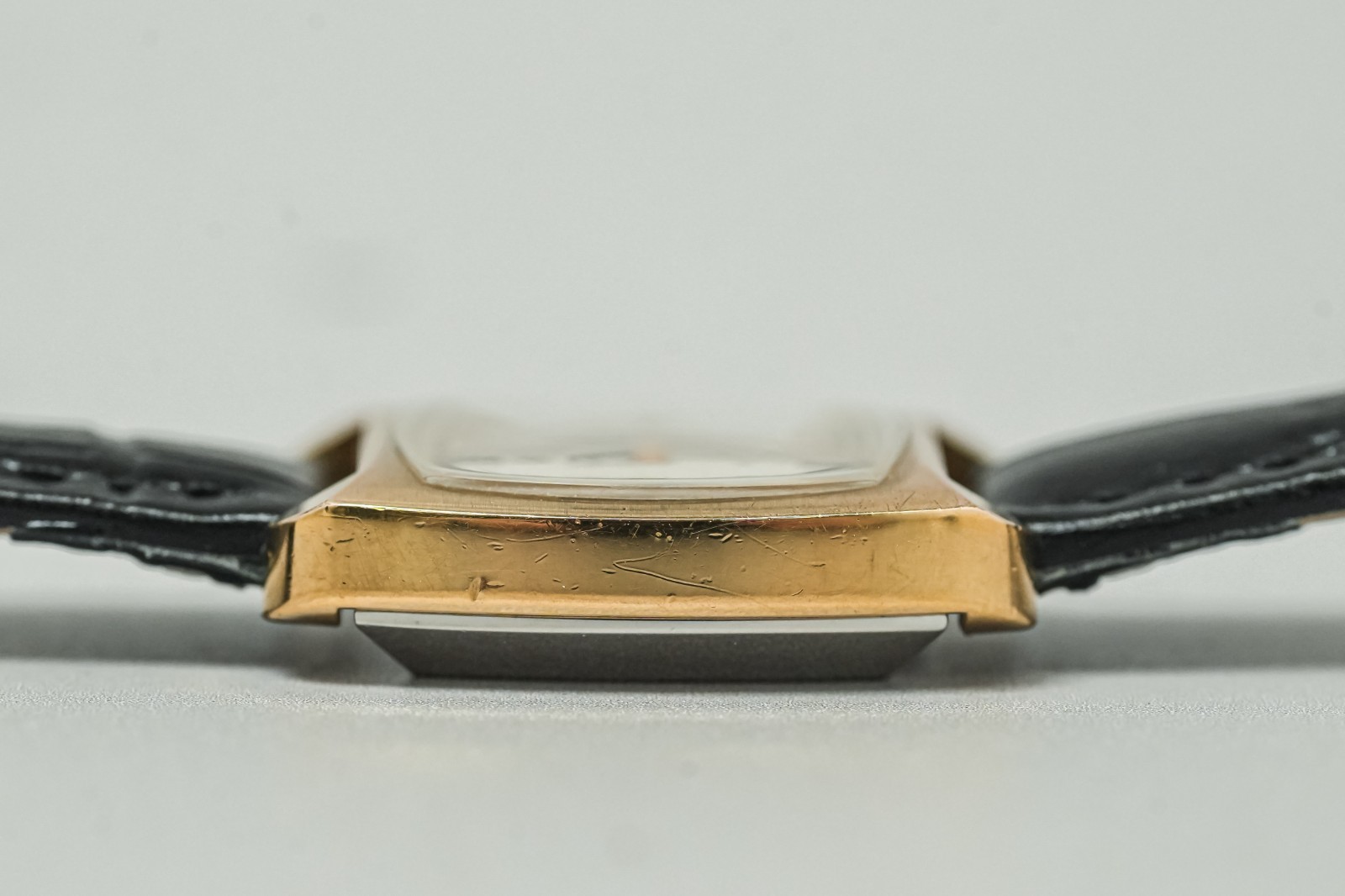 Vintage 1969 *NEAR MINT* OMEGA De Ville Cal.671 Automatic Gold Roman 25mm Ladies