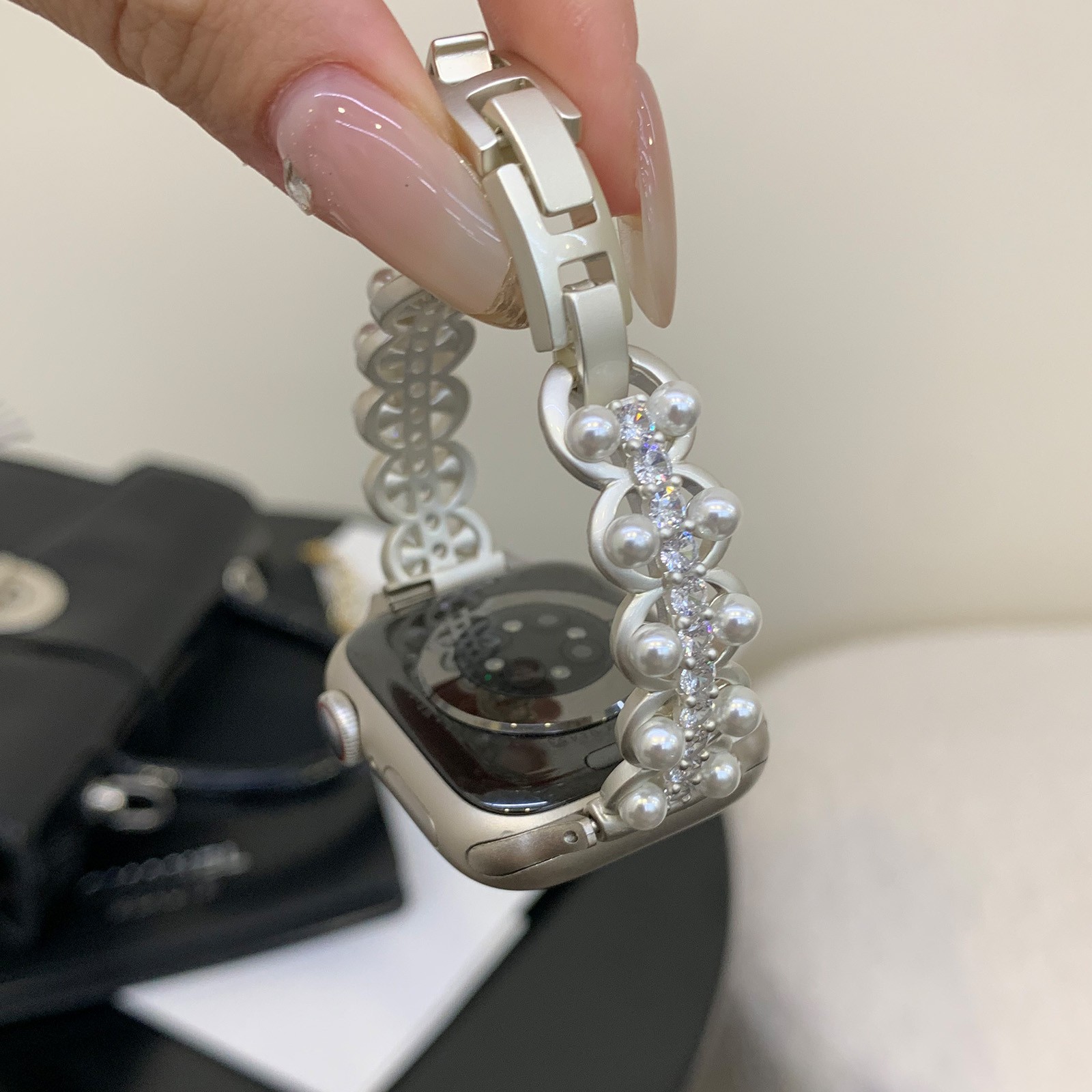 For iWatch Series Ultra 11 10 9 SE 8 Luxury Pearl Diamond Metal Watch Band Strap