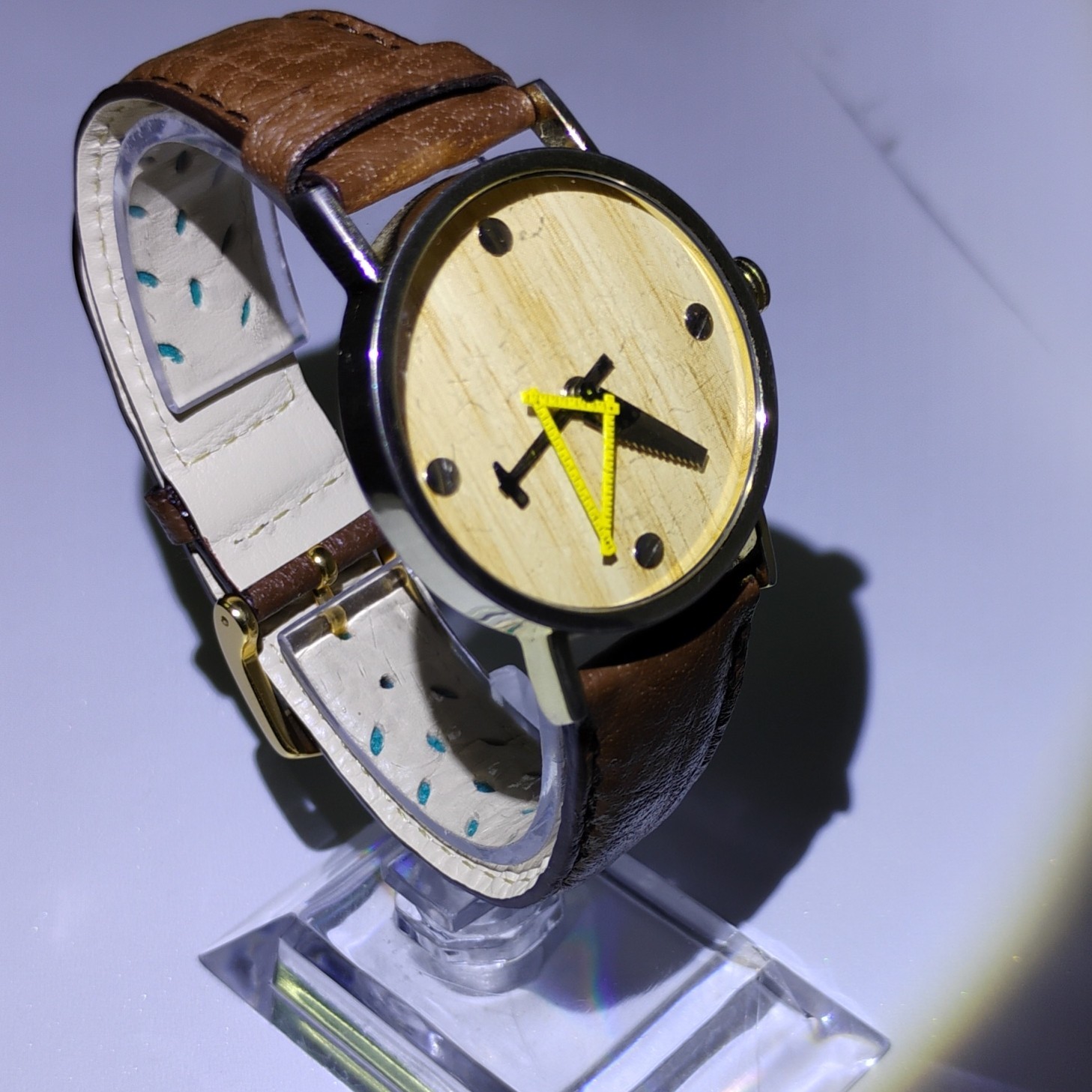Consort Analog Wood Grain Beige Dial Brown Leather Stainless Steel Wristwatch