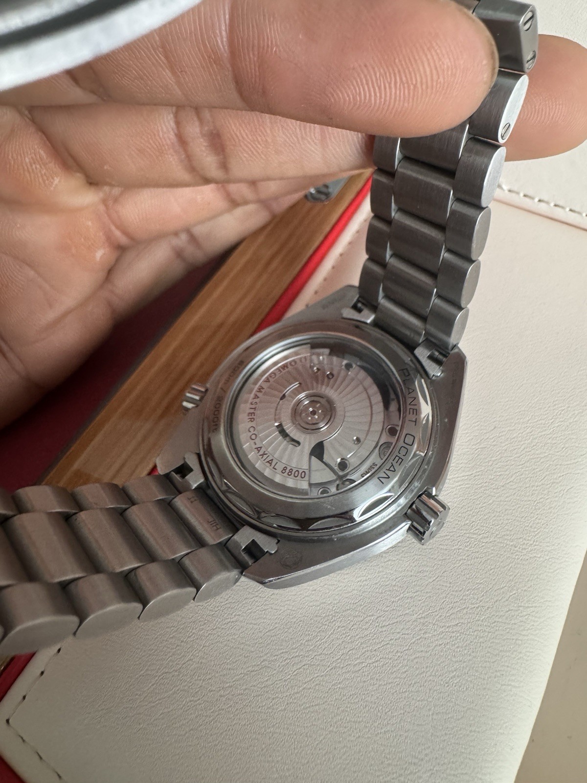 OMEGA Seamaster Planet Ocean 39.5mm 600m Auto Black Dial Date Box Papers