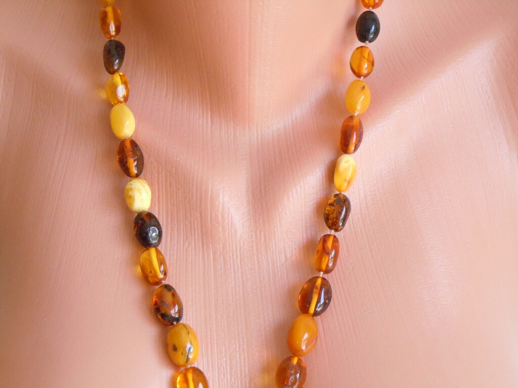 Amber Olive Necklace Natural Amber Honey Butterscotch Cognac 39.2 G/65.5 Cm