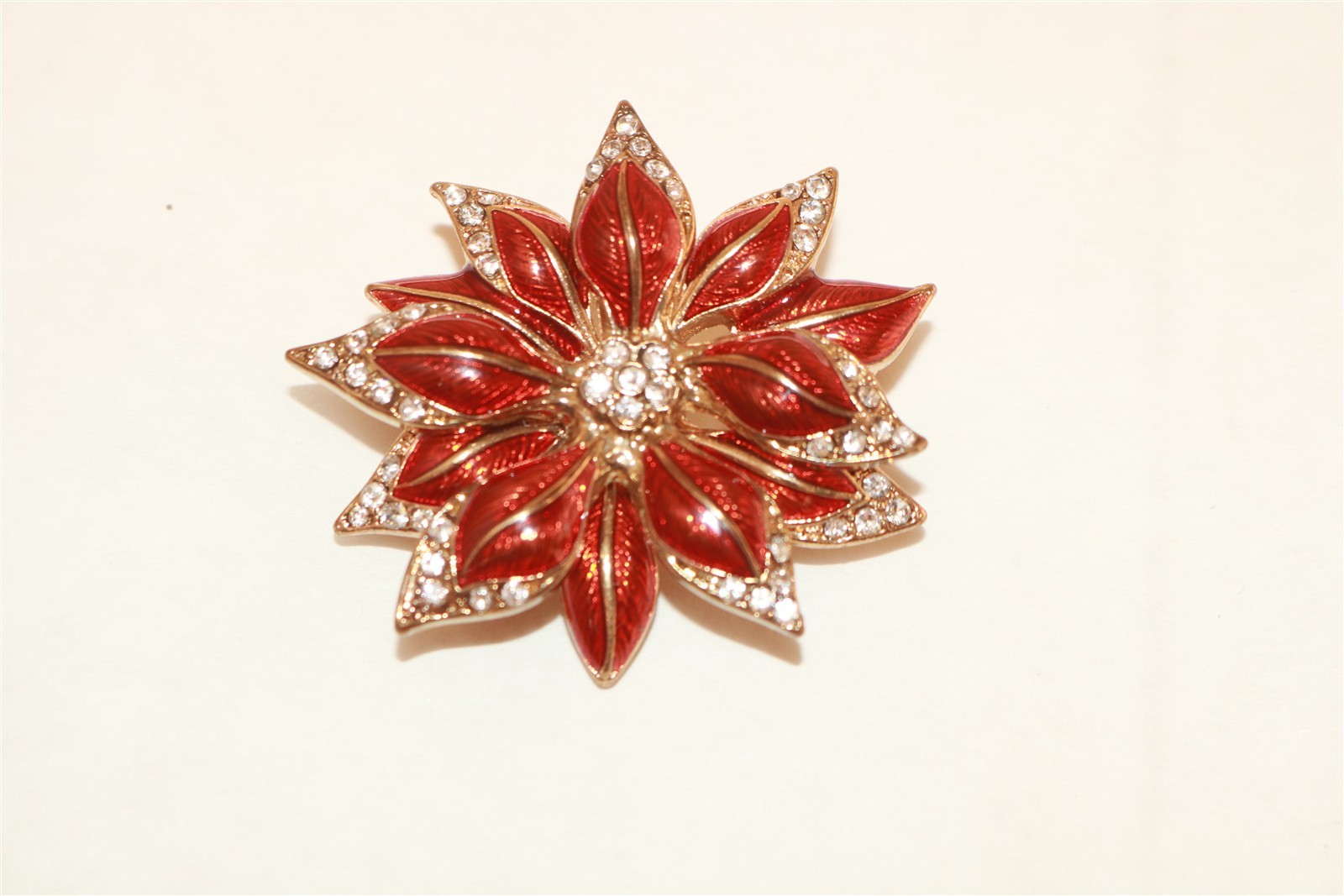 Napier Poinsettia Gold Tone Rhinestone Christmas 1.5″ Brooch Pin