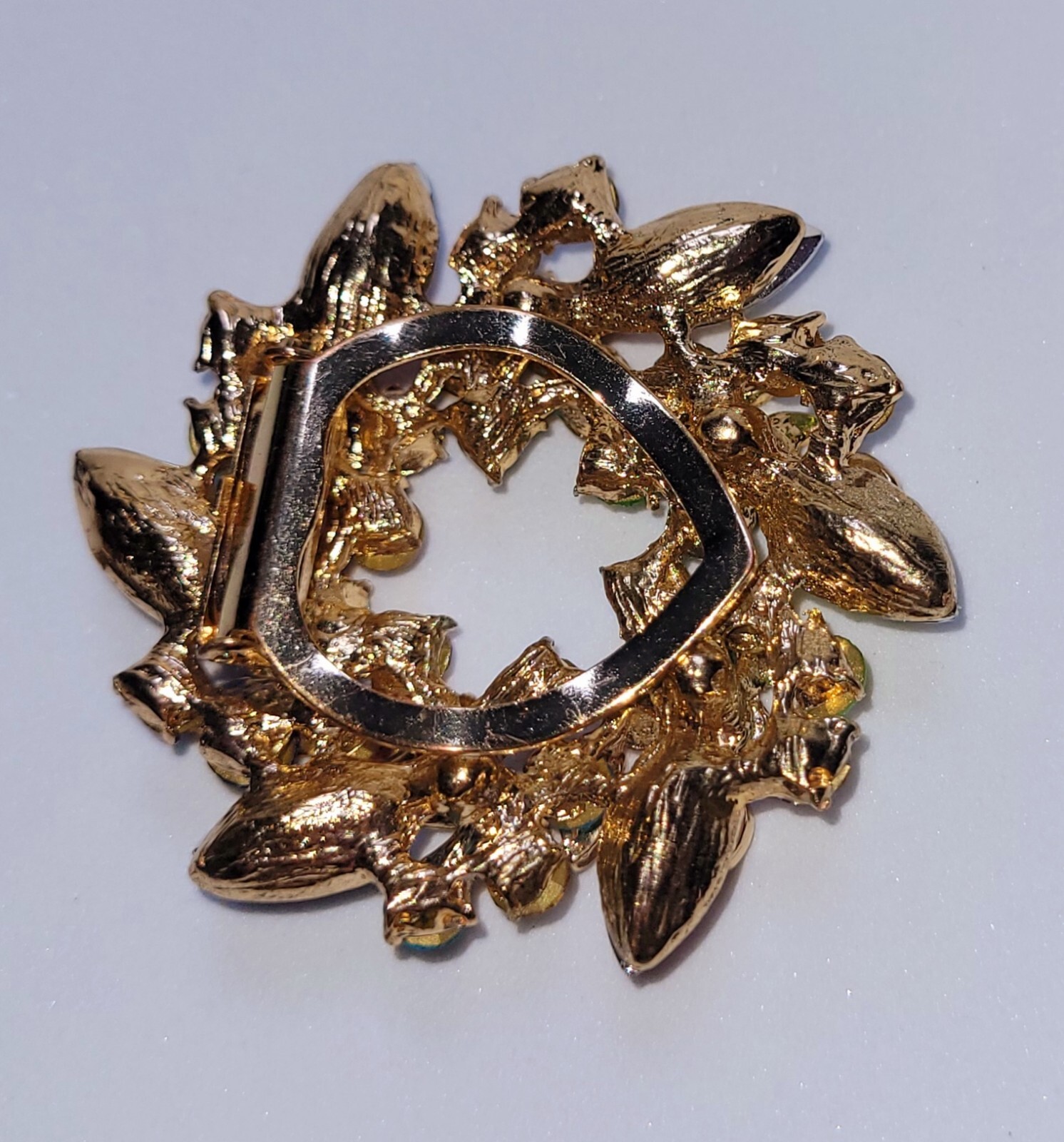 RHINESTONE WREATH SCARF CHARM CLIP Multicolored Gold Tone Sweater Ashley Cooper