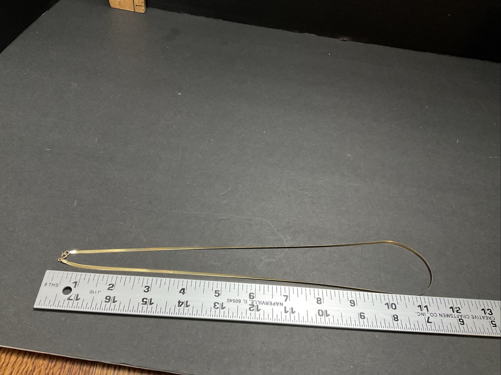 Italian 10k Yellow Gold Herringbone Chain Necklace 24″ 2mm 3 grams Marked 417