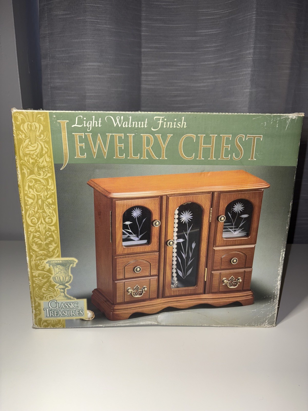 NIB VTG Classic Treasures Jewelry Chest Light Walnut Finish