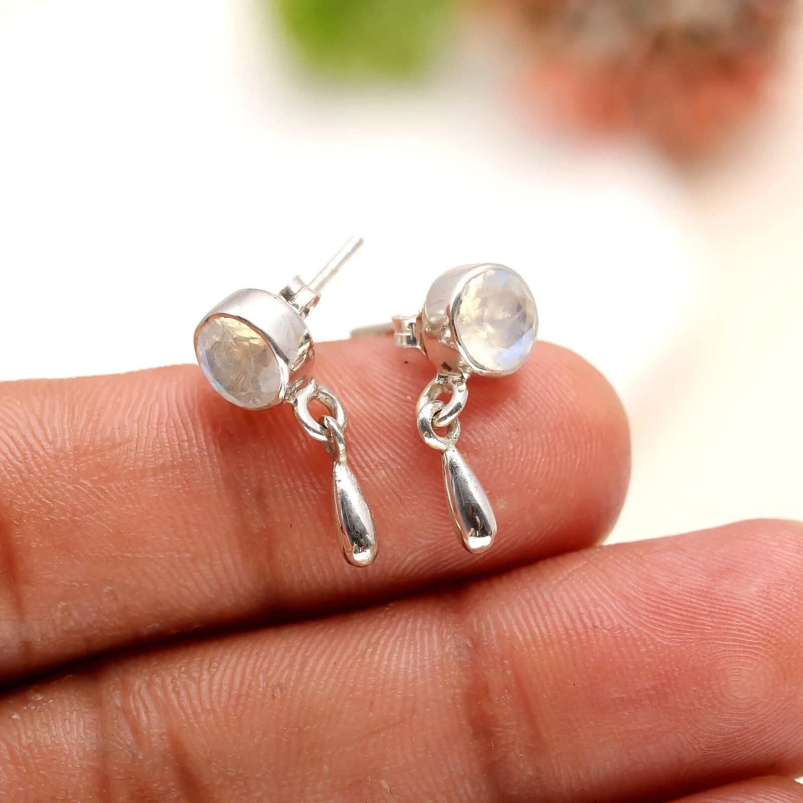 Natural Moonstone Round Cut Gemstone 925 Sterling Silver Women Stud Earrings