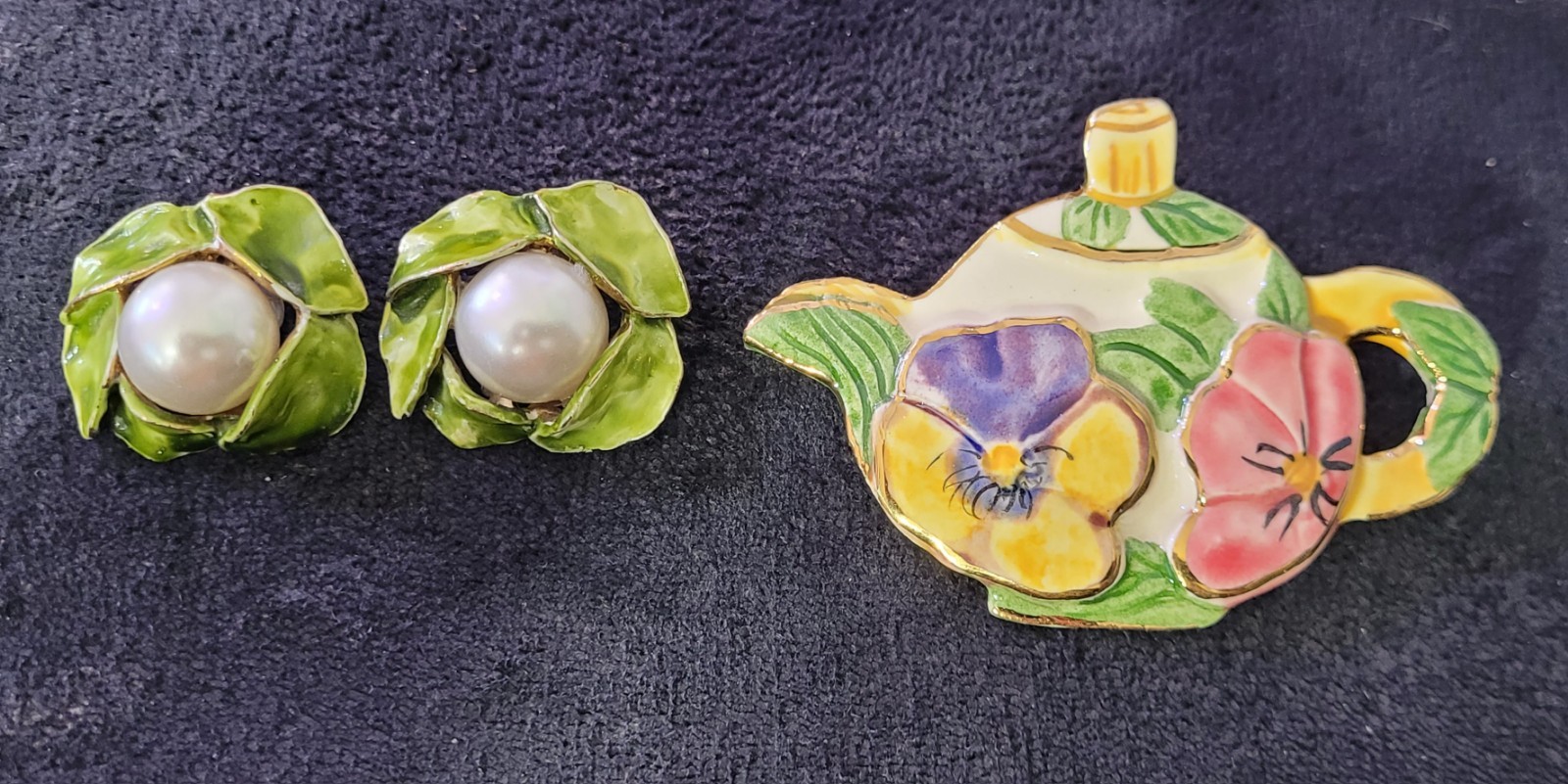 Vtg Set Floral Teapot Ceramic Brooch Pin With Matching Pearl Earrings Clip On