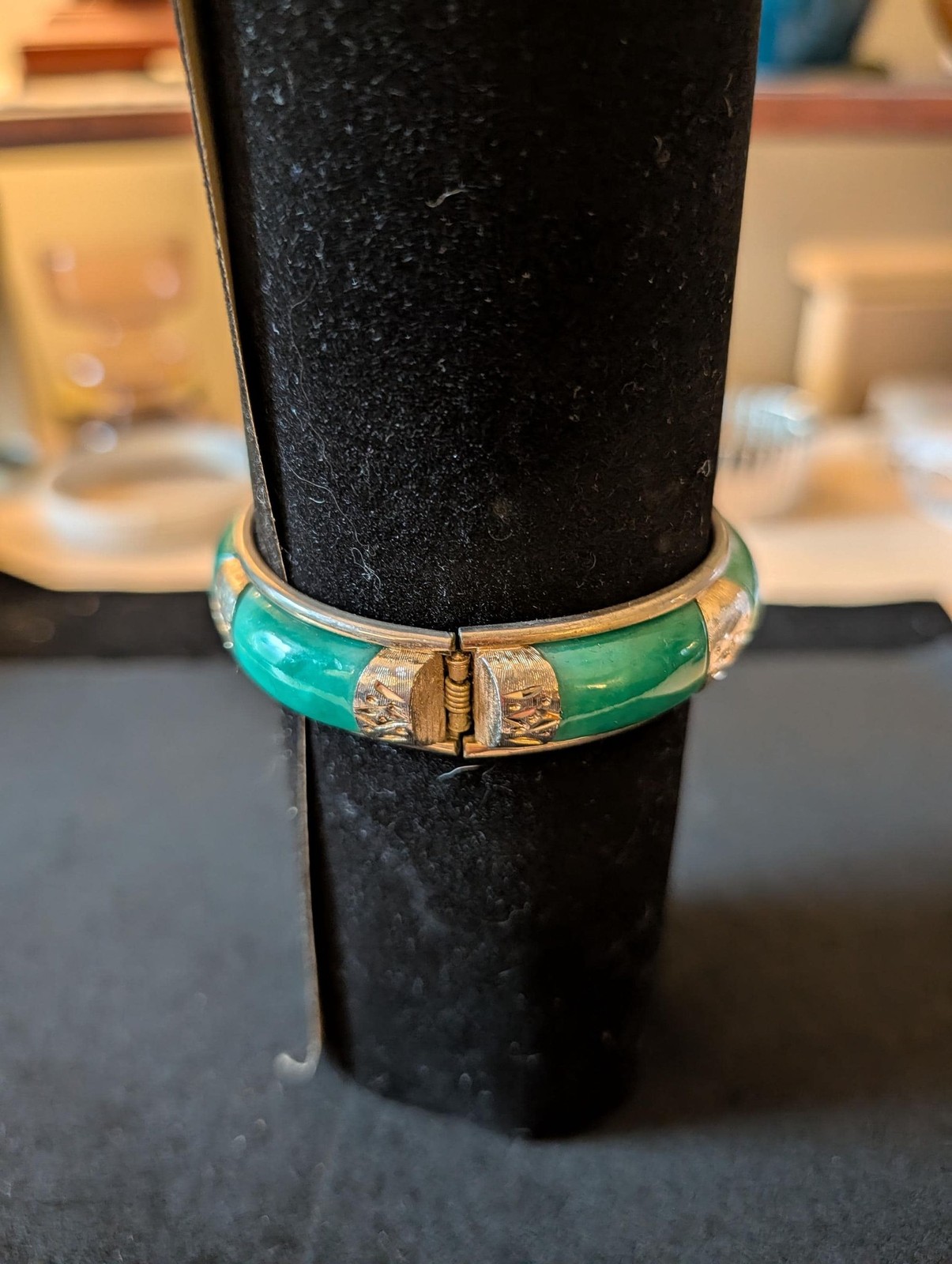 Vintage Green Lucite Hinged Bangle Bracelet Gold Tone Accents & Safety Chain
