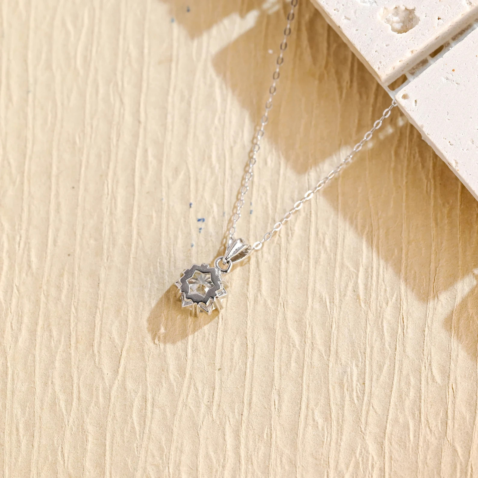 Lab Grown Diamond Pendants Round Cut 9k Solid Gold Pendants Gifts For Her