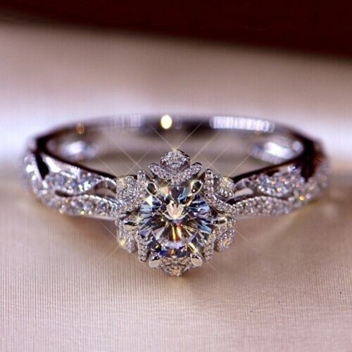 Vintage Style Christmas Ring Silver Plated Engagement Band 1.55 Ct CZ Snowflake