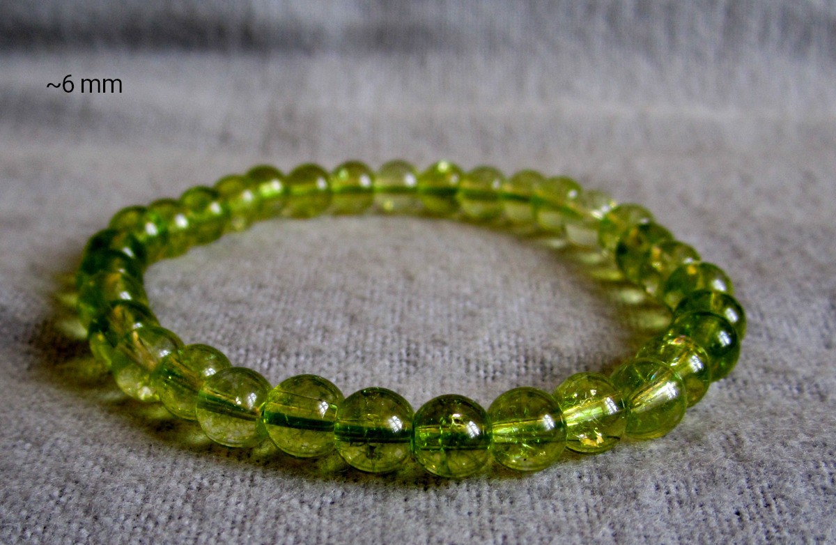 Peridot Bracelet • Approx Ø 6.3 and 8 mm / Approx 15-20 cm • Elastic