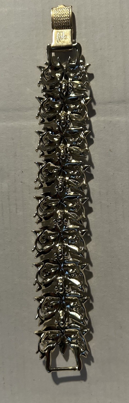 Vintage Coro Pegasus Bracelet Gold Tone Motif Link Leaf Floral 7”