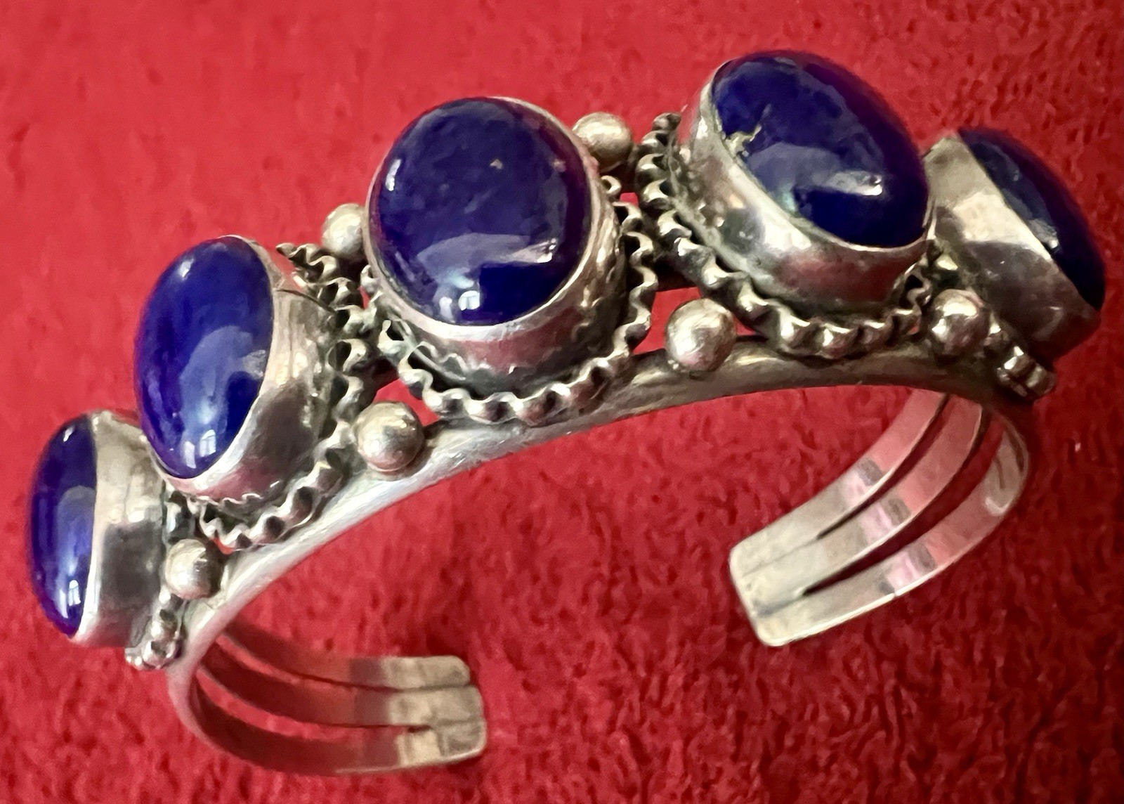 NATIVE AMERICAN VINTAGE STERLING LAPIS CUFF STYLE BRACELET