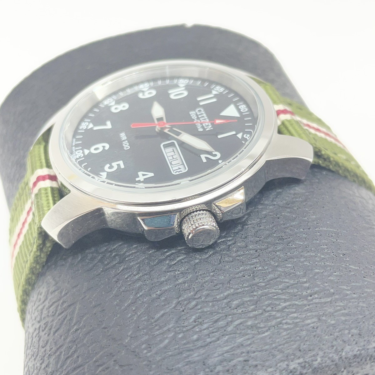 CITIZEN ECO-DRIVE WR100 DAY DATE FIELD WATCH NATO STRAP BLACK DIAL (CMP124188)