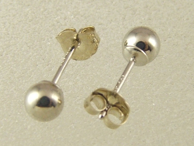 14 KT WHITE GOLD LADIES / CHILDREN PUSH BACK 4 MM SMALL BALL STUD POST EARRINGS