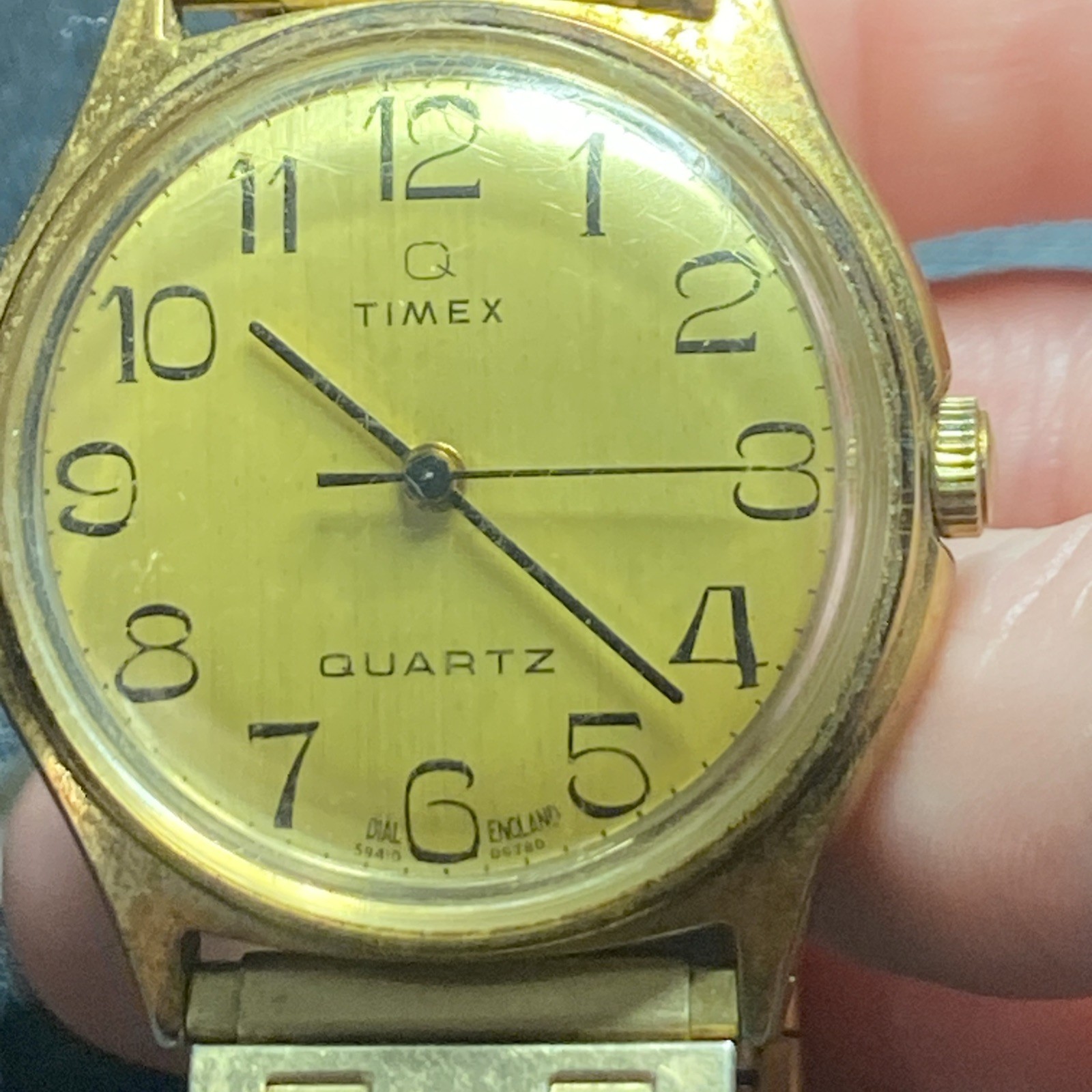 VTG 80s Timex Men’s Gold Quartz 33.5 mm Speidel Stretch Band for Parts?Untested